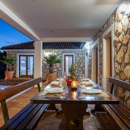 1 With Pool Krk By Guide * Gostinjac